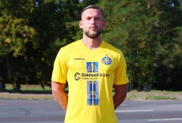 Teampraesentation 1. FC Lok Leipzig Regionalliga NO Luc Elsner ; 1. FC Lokomotive Leipzig; Regionalliga Nord-Ost, Porträttermin 2025 2026 , Leipzig, 13.08.2025 , Nur zur redaktionellen Nutzung. Only editorial use.