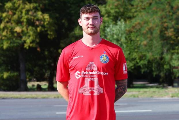 Teampraesentation 1. FC Lok Leipzig Regionalliga NO Torwart Niclas Müller Mueller ; 1. FC Lokomotive Leipzig; Regionalliga Nord-Ost, Porträttermin 2025 2026 , Leipzig, 13.08.2025 , Nur zur redaktionellen Nutzung. Only editorial use.