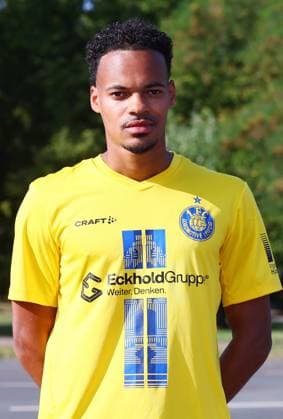 Teampraesentation 1. FC Lok Leipzig Regionalliga NO Ayodele Adetula ; 1. FC Lokomotive Leipzig; Regionalliga Nord-Ost, Porträttermin 2025 2026 , Leipzig, 13.08.2025 , Nur zur redaktionellen Nutzung. Only editorial use.