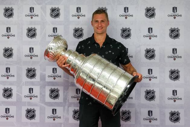 Medienrunde mit Nico Sturm, gewinnt zum zweiten mal den Stanley Cup mit den Florida Panthers, Eishockey, NHL, Eishockey Herren, USA 14.08.2025 Augsburg Bayern Deutschland *** Media round with Nico Sturm, wins the Stanley Cup for the second time with the Florida Panthers, ice hockey, NHL, 14 08 2025 Augsburg Bavaria Germany Copyright: xkolbert-press ChristianxKolbertx