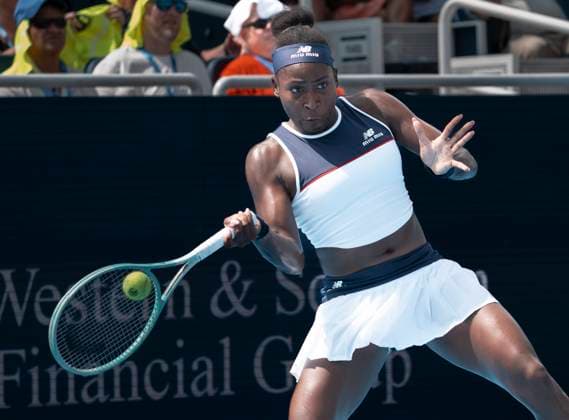 August 14, 2025: Lucia Bronzetti (ITA) loses to Coco Gauff (USA) 6-2, 6-4 at the Cincinnati Open being played at Lindner Family Tennis Center in Mason, Ohio, {USA} Ã‚ Tennisclix Cal Media Mason USA - ZUMAc04_ 20250814_zma_c04_019 Copyright: xLesliexBillmanx