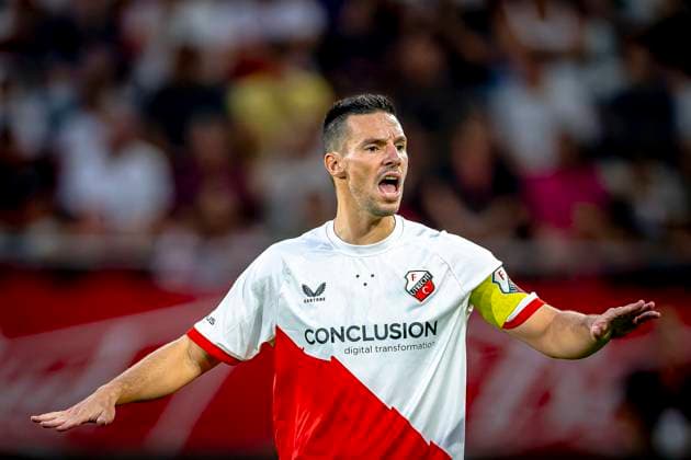 FC Utrecht defender Nick Viergever during the match Utrecht - Servette at the Galgenwaard stadium for the UEFA Europa League - Third qualifying round - 2nd leg season 2025-2026 in UTRECHT, Netherlands on 14 august 2025, (photo by Marcel van Dorst EYE4images DeFodi Images)