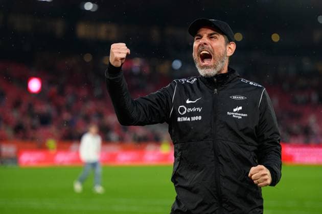 250814 Coach Freyr Alexandersson of Brann celebrates after the UEFA Europa League third qualifying round football match between Brann and Häcken on August 14, 2025 in Bergen. Photo: Carl Sandin BILDBYRAN kod CS CS0753 fotboll football soccer fotball uefa europa league europa league brann häcken bbeng jubel Copyright: CARLxSANDIN BB250814CS138