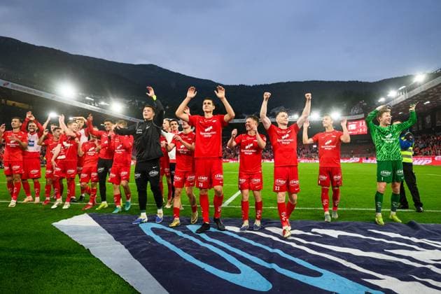 250814 Players of Brann celebrate after the UEFA Europa League third qualifying round football match between Brann and Häcken on August 14, 2025 in Bergen. Photo: Carl Sandin BILDBYRAN kod CS CS0753 fotboll football soccer fotball uefa europa league europa league brann häcken bbeng jubel Copyright: CARLxSANDIN BB250814CS140