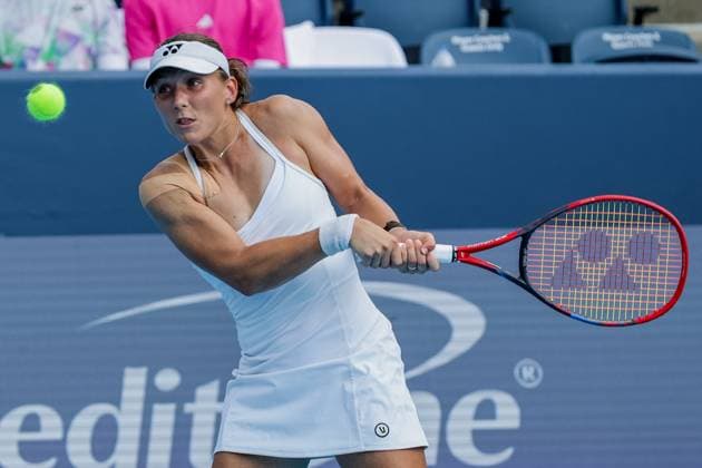 August 14, 2025, Mason, Ohio, U.S: Varvara Gracheva (FRA) hits a two-handed backhand during ThursdayÃ¢â‚¬â ¢s Round of 16 of the Cincinnati Open at the Lindner Family Tennis Center, Mason, Oh. Mason U.S - ZUMAs304 20250814_zaf_s304_167 Copyright: xScottxStuartx