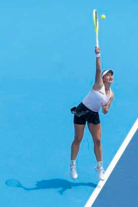 August 14, 2025, Mason, Ohio, USA: Mason, Ohio; Cincinnati Open Tennis Tournament - 2025 08 14 - Barbora Krejcikova plays a ball against opponent Jasmine Paolini. - ZUMAPress Mason USA - ZUMAn24_ 20250814_zaf_n24_089 Copyright: xWallyxNellx
