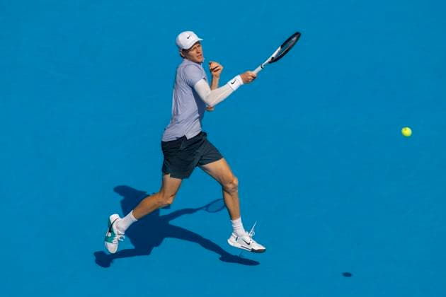 August 14, 2025, Mason, Ohio, USA: Mason, Ohio; Cincinnati Open Tennis Tournament - 2025 08 14 - Jannik Sinner plays a ball against opponent Felix Auger-Aliassime. - ZUMAPress Mason USA - ZUMAn24_ 20250814_zaf_n24_167 Copyright: xWallyxNellx