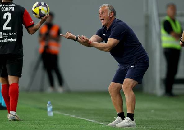 (250815) -- BACKA TOPOLA, Aug. 15, 2025 -- Hamrun Spartans s head coach Giacomo Modica gestures during the third qualifying round 2nd leg football match between Maccabi Tel-Aviv of Israel and Hamrun Spartans of Malta at the UEFA Europa League in Backa Topola, Serbia, Aug. 14, 2025. (Photo by Xinhua) (SP)SERBIA-BACKA TOPOLA-FOOTBALL-UEFA EUROPA LEAGUE-MACCABI TEL AVIV VS HAMRUN SPARTANS PredragxMilosavljevic 