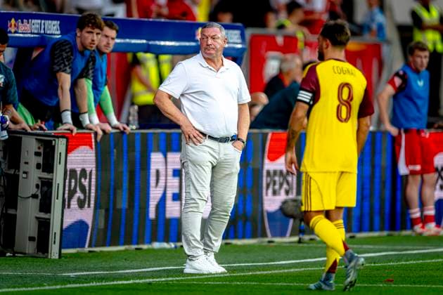 FC Utrecht trainer Ron Jans during the match Utrecht - Servette at the Galgenwaard stadium for the UEFA Europa League - Third qualifying round - 2nd leg season 2025-2026 in UTRECHT, Netherlands on 14 august 2025, (photo by Marcel van Dorst EYE4images DeFodi Images)
