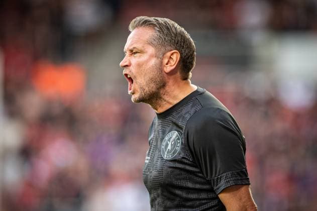 FC Midtjylland v Fredrikstad, UEFA Europa League qualification, Herning, Denmark Herning, Denmark. 14th, August 2025. Head coach Thomas Thomasberg of FC Midtjylland seen during the UEFA Europa League qualification match between FC Midtjylland and Fredrikstad at MCH Arena in Herning. Denmark, Herning  Copyright: xGonzalesxPhoto MortenxKjaerx
