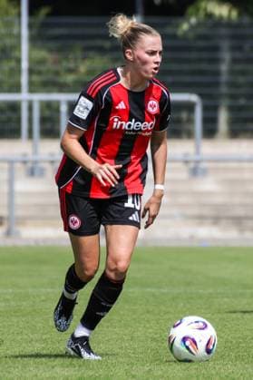 15.08.2025, xgrfx, Fussball Testspiel , Eintracht Frankfurt Frauen - Grasshopper Club Zürich v.l. Laura Freigang (Eintracht Frankfurt) (DFL DFB REGULATIONS PROHIBIT ANY USE OF PHOTOGRAPHS as IMAGE SEQUENCES and or QUASI-VIDEO) Stadion am Brentanobad