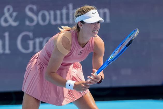 August 15, 2025, Mason, Ohio, U.S: Anna Kalinskaya awaits serve during FridayÃ¢â‚¬â ¢s quarterfinal round of the Cincinnati Open at the Lindner Family Tennis Center, Mason, Oh. Mason U.S - ZUMAs304 20250815_zaf_s304_037 Copyright: xScottxStuartx