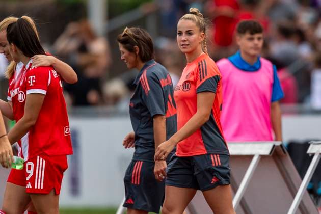 Giulia Gwinn (7, FC Bayern Muenchen) DEU, FC Bayern Muenchen Frauen vs FC Zuerich Frauen, Fussball, Vorbereitung, Saison 2025 26,15.08.2025, DEU, FC Bayern Muenchen Frauen vs FC Zuerich Frauen, Fussball, Vorbereitung, Saison 2025 26,15.08.2025 Friedrichshafen Copyright: xEibner-Pressefoto FlorianxWolfx EP_FWF