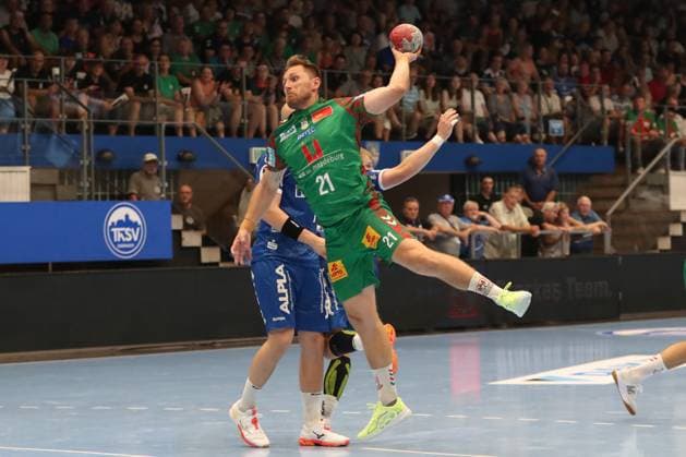 15.08.2025, xgox, Handball, Wartburg Cup, SC Magdeburg - TBV Lemgo emspor v.l. Albin Lagergren (Magdeburg, 21) wirft Tor, Torschuetze, erzielt Tor, Treffer, scores the goal Eisenach