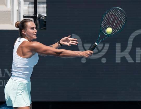 iptcmonthname} 15, 2025: Aryna Sabalenka (BLR) loses to Elena Rybakina (KAZ) 6-1, 6-4, at the Cincinnati Open being played at Lindner Family Tennis Center in Mason, Ohio, {USA} Ã‚ Tennisclix Cal Media Mason USA - ZUMAc04_ 20250815_zma_c04_103 Copyright: xLesliexBillmanx