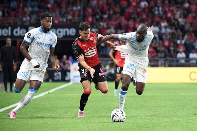 Stade Rennais FC v Olympique de Marseille - Ligue 1 McDonald s 2025 2026 62 Amir MURILLO (om) - 19 Geoffrey KONDOGBIA (om) - 32 Fabian RIEDER (srfc) during the Ligue 1 McDonald s match between Rennes and Marseille at Roazhon Park on August 15, 2025 in Rennes, France. Rennes France  Copyright: xFEPx 776368224