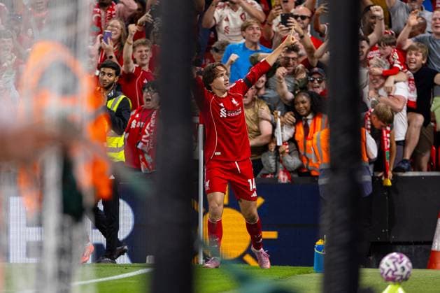 Football - FA Premier League - Liverpool FC v AFC Bournemouth LIVERPOOL, ENGLAND - Friday, August 15, 2025: Liverpool s Federico Chiesa celebrates after scoring the third goal during the FA Premier League match between Liverpool FC and AFC Bournemouth at Anfield. (Photo by David Rawcliffe Propaganda) LIVERPOOL Anfield MERSEYSIDE ENGLAND  Copyright: xDavidxRawcliffex P2025-08-15-Liverpool_Bournemouth-79