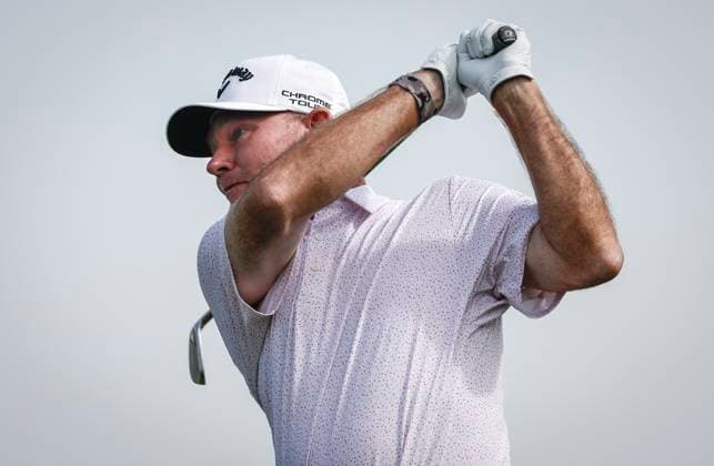 August 15, 2025, Calgary, Ab, CANADA: Tommy Gainey, of the United States, hits a tee shot on the ninth hole during the PGA, Golf Herren Tour Champions golf event in Calgary, Alta., Friday, Aug. 15, 2025. Tommy Gainey - ZUMAc35_ 20250815_zaf_c35_164 Copyright: xJeffxMcintoshx
