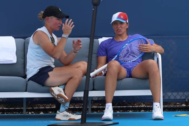 August 15, 2025, Mason, Ohio, United States: IGA SWIATEK DARIA ABRAMOWICZ both of Poland during practise session of the Cincinnati Open at the Lindner Family Tennis Center. Mason, Ohio. Mason United States - ZUMAc278 20250815_zsp_c278_046 Copyright: xMarcinxCholewinskix