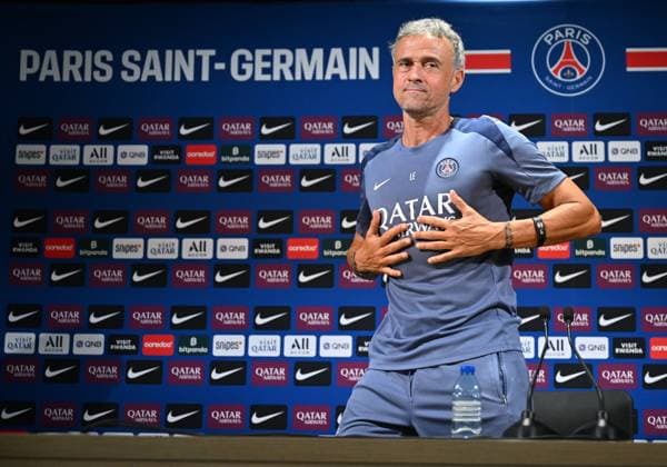 Luis Enrique speaks during a press conference, PK, Pressekonferenz at the PSG Campus in Poissy POISSY, FRANCE - AUGUST 16: Luis Enrique, head coach of Paris Saint-Germain (PSG), attends a press conference at the PSG Campus in Poissy ahead of the 2025–2026 French Ligue 1 season, west of Paris, France on August 16, 2025. Mustafa Yalcin Anadolu Poissy France. Editorial use only. Please get in touch for any other usage.  Copyright: x2025xAnadoluxMustafaxYalcinx