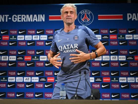 Luis Enrique speaks during a press conference, PK, Pressekonferenz at the PSG Campus in Poissy POISSY, FRANCE - AUGUST 16: Luis Enrique, head coach of Paris Saint-Germain (PSG), attends a press conference at the PSG Campus in Poissy ahead of the 2025–2026 French Ligue 1 season, west of Paris, France on August 16, 2025. Mustafa Yalcin Anadolu Poissy France. Editorial use only. Please get in touch for any other usage.  Copyright: x2025xAnadoluxMustafaxYalcinx