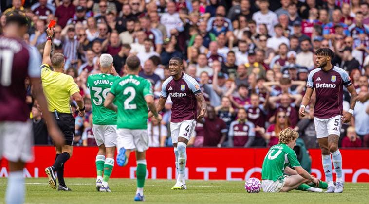 Football - FA Premier League - Aston Villa FC v Newcastle United FC BIRMINGHAM, ENGLAND - Saturday, August 16, 2025: Aston Villa s Ezri Konsa is shown a red card and sent off by referee Craig Pawson during the FA Premier League match between Aston Villa FC and Newcastle United FC at Villa Park. (Photo by David Rawcliffe Propaganda) BIRMINGHAM Villa Park WEST MIDLANDS ENGLAND  Copyright: xDavidxRawcliffex P2025-08-16-Aston_Villa_Newcastle-22