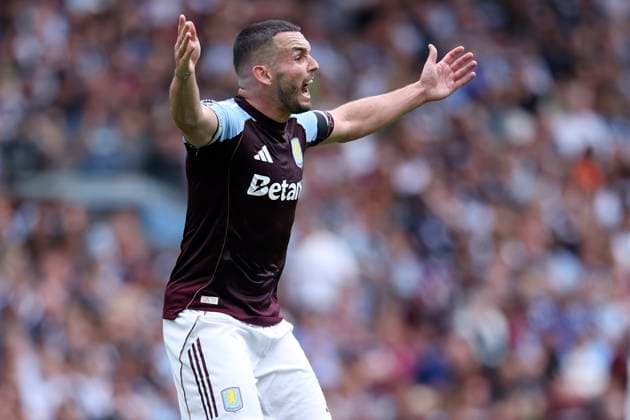 Aston Villa v Newcastle United - Premier League John McGinn of Aston Villa reacts during the Premier League match between Aston Villa and Newcastle United at Villa Park on August 16, 2025 in Birmingham, England. Birmingham Villa Park England United Kingdom Copyright: xNealxSimpson Sportsphoto APLx 14132856