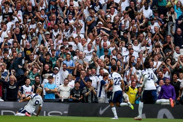 Premier League Tottenham Hotspur v Burnley Richarlison of Tottenham Hotspur celebrates his goal to make it 1-0 during the Premier League match Tottenham Hotspur vs Burnley at Tottenham Hotspur Stadium, London, United Kingdom, 16th August 2025 (Photo by Izzy Poles News Images) London Tottenham Hotspur Stadium United Kingdom Copyright: xIzzyxPoles NewsxImagesx