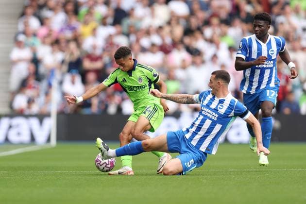 Brighton v Fulham 16 August 2025, Brighton - Premier League Football - Brighton & Hove Albion v Fulham - Josh King of Fulham is tackled by Lewis Dunk of Brighton & Hove Albion - Photo: Charlotte Wilson Offside. Brighton UK Copyright: xCharlottexWilsonx xOffsidexOffside