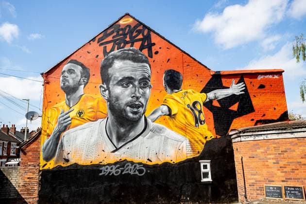 Wolverhampton Wanderers v Manchester City Premier League 16 08 2025. Diogo Jota mural outside Molineux before the Premier League match between Wolverhampton Wanderers and Manchester City at Molineux, Wolverhampton, England on 16 August 2025. Wolverhampton Molineux West Midlands England Editorial use only DataCo restrictions apply See www.football-dataco.com , Copyright: xManjitxNarotrax PSI-22617-0001