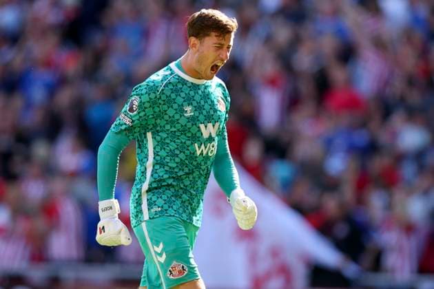 Sunderland v West Ham United - Premier League Robin Roefs, goalkeeper of Sunderland celebrates 1st goal during the Premier League match between Sunderland and West Ham United at Stadium of Light on August 16, 2025 in Sunderland, England. Sunderland Stadium of Light England United Kingdom Copyright: xEdxSykes Sportsphoto APLx 14132890