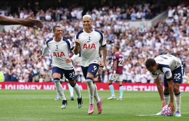 London, England, 16th August 2025. Richarlison of Tottenham Hotspur celebrates after scoring to make it 2-0 during the Tottenham Hotspur vs Burnley Premier League match at the Tottenham Hotspur Stadium, London. Picture credit should read: Paul Terry Sportimage EDITORIAL USE ONLY. No use with unauthorised audio, video, data, fixture lists, club league logos or live services. Online in-match use limited to 120 images, no video emulation. No use in betting, games or single club league player publications. SPI_025_PT_Tottenham_Burnley SPI-4069-0025
