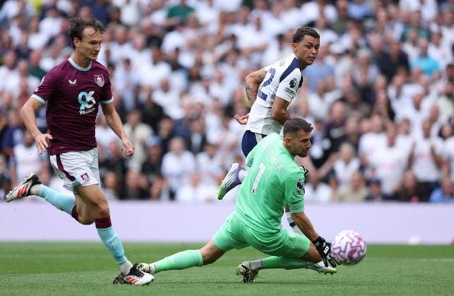 London, England, 16th August 2025. Brennan Johnson of Tottenham Hotspur scores to make it 3-0 during the Tottenham Hotspur vs Burnley Premier League match at the Tottenham Hotspur Stadium, London. Picture credit should read: Paul Terry Sportimage EDITORIAL USE ONLY. No use with unauthorised audio, video, data, fixture lists, club league logos or live services. Online in-match use limited to 120 images, no video emulation. No use in betting, games or single club league player publications. SPI_031_PT_Tottenham_Burnley SPI-4069-0031