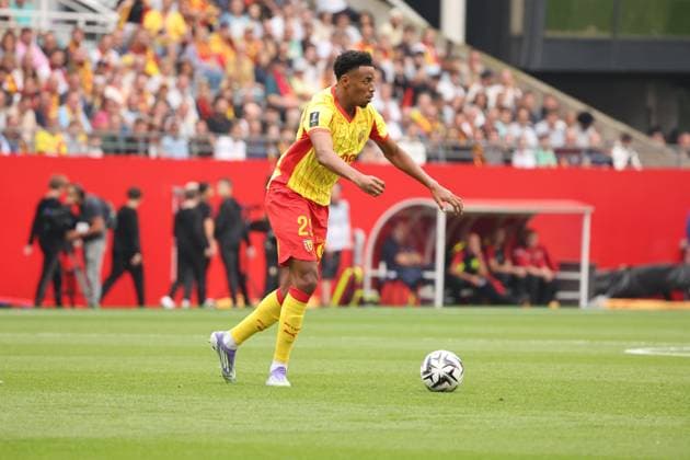 FOOTBALL : RC Lens vs Olympique Lyonnais - Ligue 1 J1 - 16 08 2025 Morgan GUILAVOGUI (RC Lens) lors du match RC Lens vs Olympique Lyonnais, Ligue 1 J1, stade Bollaert-Delelis, le 16 aoÃ»t 2025 - photo Laurent Sanson PsnewZ  Copyright: xLaurentxSANSONx xPsnewZx