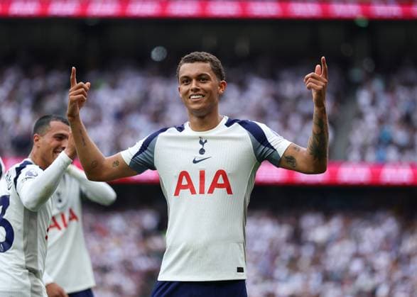 16th August 2025; Tottenham Hotspur Stadium, London, England; Premier League Football, Tottenham Hotspur versus Burnley; Brennan Johnson of Tottenham Hotspur celebrates after scoring his sides 3rd goal in the 66th minute to make it 3-0  JohnxPatrickxFletcher