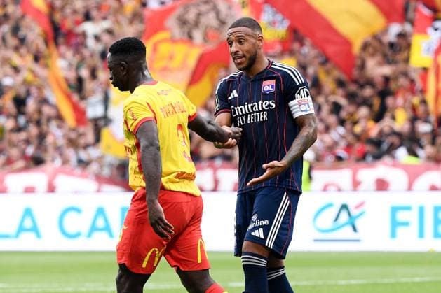 RC Lens v Olympique Lyonnais - Ligue 1 McDonald s 2025 2026 03 Deiver MACHADO (rcl) - 08 Corentin TOLISSO (ol) during the Ligue 1 McDonald s match between Lens and Lyon at Stade Felix Bollaert on August 16, 2025 in Lens, France. Lens France  Copyright: xFEPx 776368233