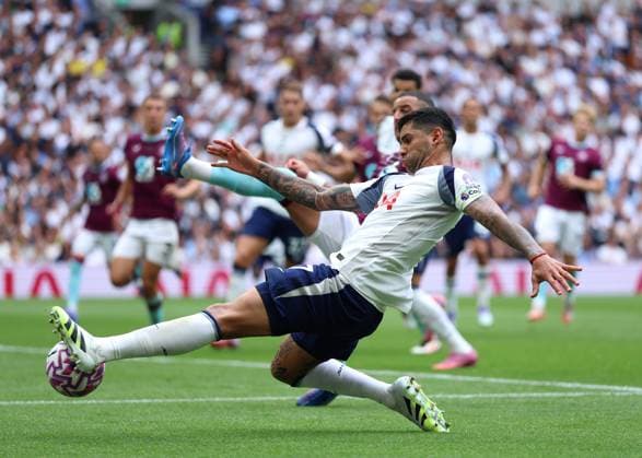 16th August 2025; Tottenham Hotspur Stadium, London, England; Premier League Football, Tottenham Hotspur versus Burnley; Cristian Romero of Tottenham Hotspur taking a shot at the back post  JohnxPatrickxFletcher