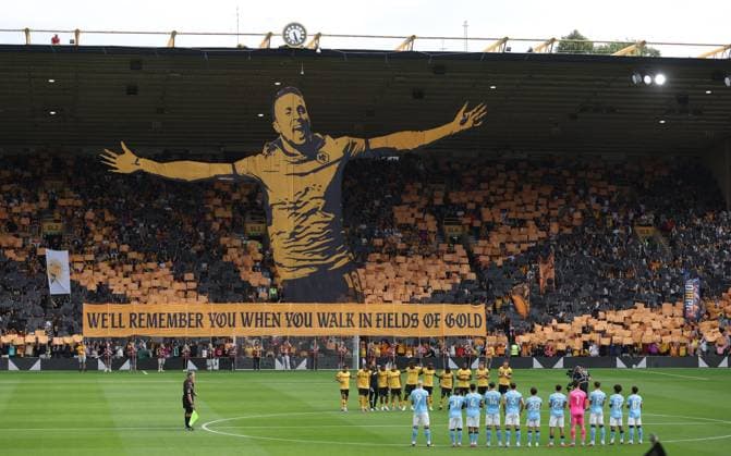 Tributes are paid to Diogo Jota ahead of kick off Wolverhampton Wanderers v Manchester City, Premier League, Football, Molineux, Wolverhampton, UK - 16 Aug 2025Wolverhampton Molineux United Kingdom EDITORIAL USE ONLY No use with unauthorised audio, video, data, fixture lists, club league logos or live services. Online in-match use limited to 120 images, no video emulation. No use in betting, games or single club league player publications.  Copyright: xKieranxMcManus Shutterstockx 15444080q