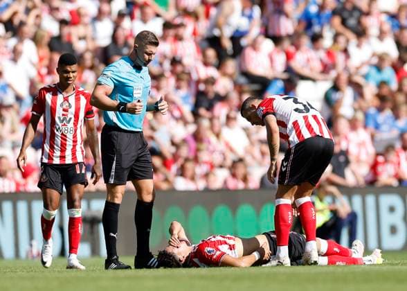 Sunderland v West Ham United Premier League Jensen Seelt of Sunderland on the grondinjured during the Premier League match at the Stadium Of Light, Sunderland UK Newspapers OUT Copyright: xFredxPalmerx FIL-22107-0139