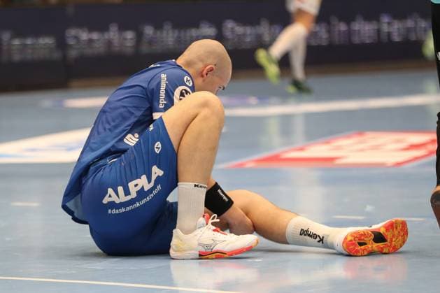 16.08.2025, xgox,Handball - Wartburg Cup Skanderborg Handbold - TBV Lemgo-Lippe emspor, v.l. Jan Mudrow (Lemgo, 7) verletzt, Verletzung Eisenach
