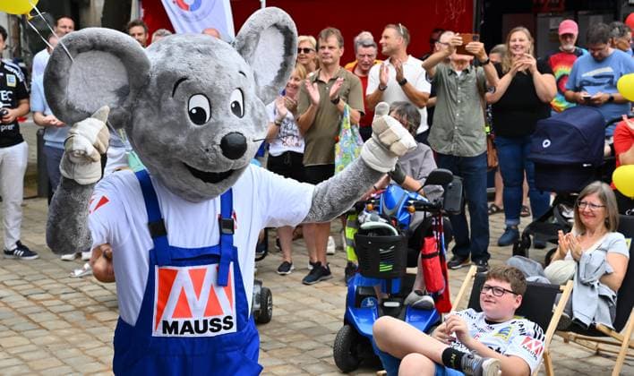 16.08.2025 - Handball - 1. Bundesliga - Saison 2025 2026 - HC Erlangen HCE - Veranstaltung Saisoneröffnung - - xwoxzix - Maskottchen Maus