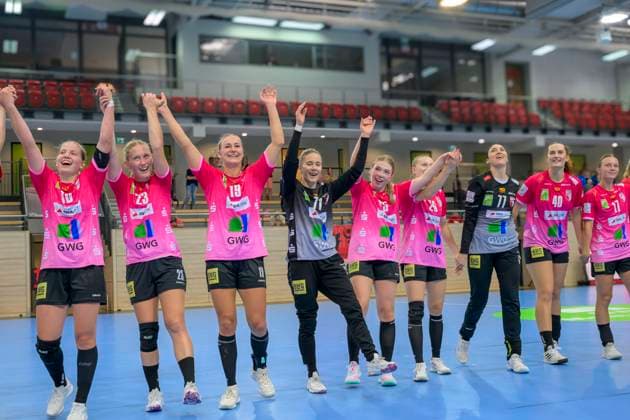 Wildcats jubeln nach Turniersieg, SV Union Halle-Neustadt - HC Leipzig, Handball Frauen, Bundesliga, Halle (Saale) Cup, Finale, Saison 2025 26, 16.08.2025 Halle SWH Arena Sachsen-Anhalt Deutschland