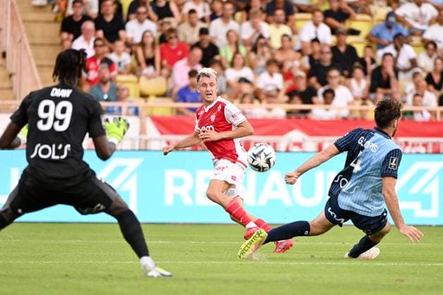 AS Monaco v Le Havre Athletic Club - Ligue 1 McDonald s 2025 2026 04 Gautier LLORIS (hac) - 10 Aleksandr GOLOVIN (asm) during the Ligue 1 McDonald s match between Monaco and Le Havre at Louis II Stadium on August 16, 2025 in Monaco, Monaco. Monaco Monaco  Copyright: xFEPx 776368565