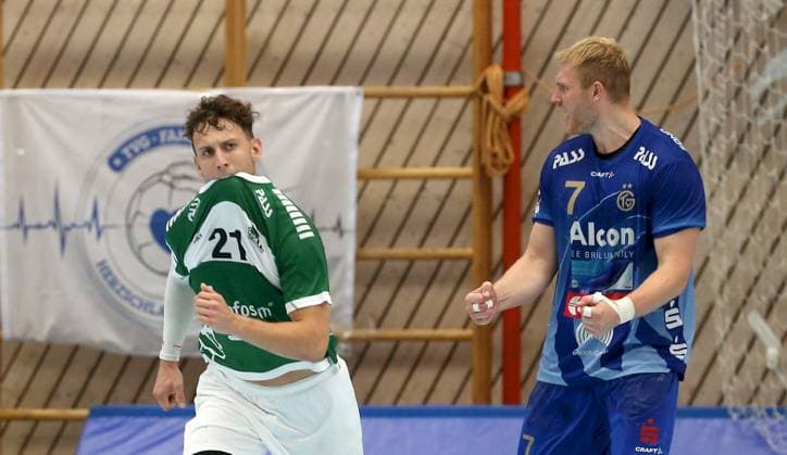 16.08.2025, xfsx, Herren, Handball, Saison 2025 2026, DHB-Pokal, 1. Runde: Woelfe Wuerzburg - TV Grosswalstadt v.li.: Tim Bauder (Woelfe Wuerzburg) enttaeuscht schauend, Enttaeuschung, disappointed, Patrick Gempp (TV Grosswallstadt) jubelt Rimpar Dreifachsporthalle Bayern Deutschland