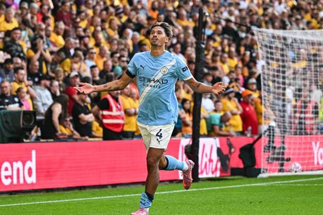 16th August 2025; Molineux Stadium, Wolverhampton, West Midlands, England; Premier League Football, Wolverhampton Wanderers versus Manchester City; Tijjani Reijnders of Manchester City celebrates after scoring in the 37th minute for 0-2  GodfreyxPitt