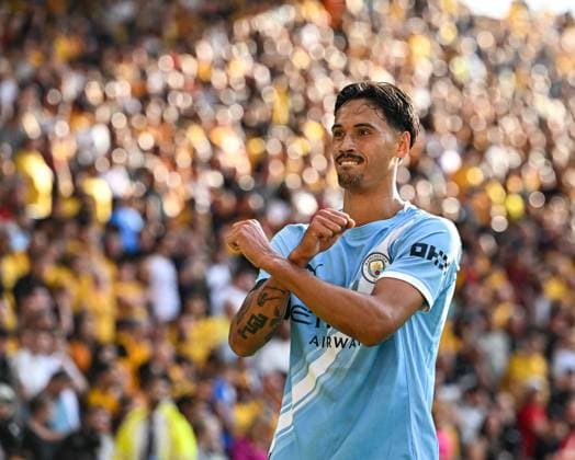 16th August 2025; Molineux Stadium, Wolverhampton, West Midlands, England; Premier League Football, Wolverhampton Wanderers versus Manchester City; Tijjani Reijnders of Manchester City celebrates after scoring in the 37th minute for 0-2  GodfreyxPitt