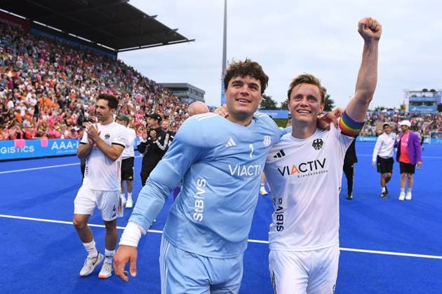 EuroHockey Championships 2025 Herren Finale Niederlande - Deutschland am 16.08.2025 im SparkassenPark in Mönchengladbach Schlussjubel Alexander Stadler ( Deutschland ), links - Mats Grambusch ( Deutschland ), rechts *** EuroHockey Championships 2025 Mens Final Netherlands Germany on 16 08 2025 at SparkassenPark in Mönchengladbach Final cheer Alexander Stadler Germany , left Mats Grambusch Germany , right xRx