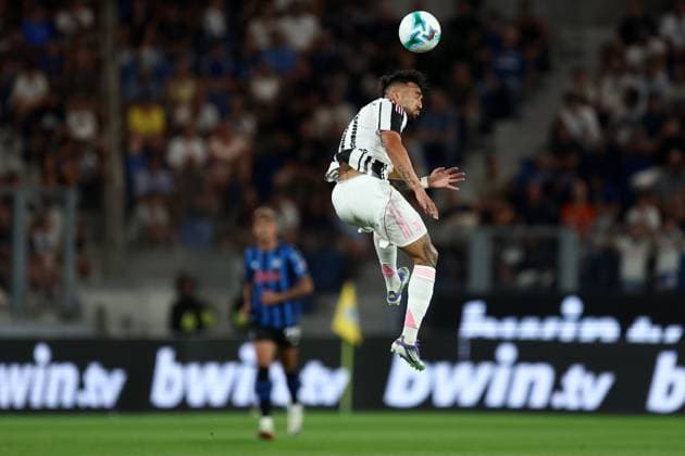 Atalanta Bc - Juventus Fc Nico Gonzalez of Juventus Fc in action during the friendly match beetween Atalanta Bc and Juventus Fc at Gewiss Stadium on August 16, 2025 in Bergamo, Italy . Bergamo Gewiss Stadium Italy Copyright: xMarcoxCanonierox