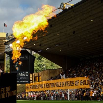 Tribute to Diogo Jota prior to the Premier League football match between Wolverhampton Wanderers and Manchester City at Molineux stadium in Wolverhampton, England (Photo by Natalie Mincher Sports Press Photo) Copyright: xx Sportspressphoto_SPR11656