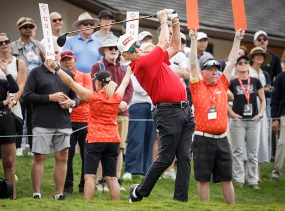 August 16, 2025, Calgary, Ab, CANADA: Spain s Miguel Angel Jimenez hits a tee shot on the first hole during the PGA, Golf Herren Tour Champions golf event in Calgary, Alta., Saturday, Aug. 16, 2025. Miguel Angel Jimenez  - ZUMAc35_ 20250816_zaf_c35_185 Copyright: xJeffxMcintoshx